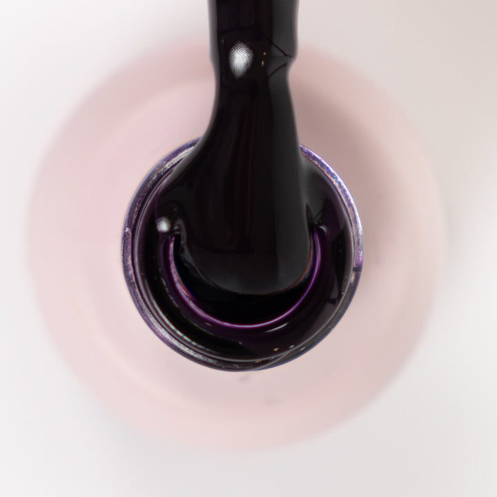 Dark Velvet Semi-Permanent Nail Polish, 5ml